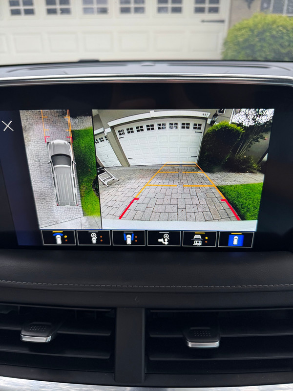 2022 Chevrolet Tahoe LT - Photo 17