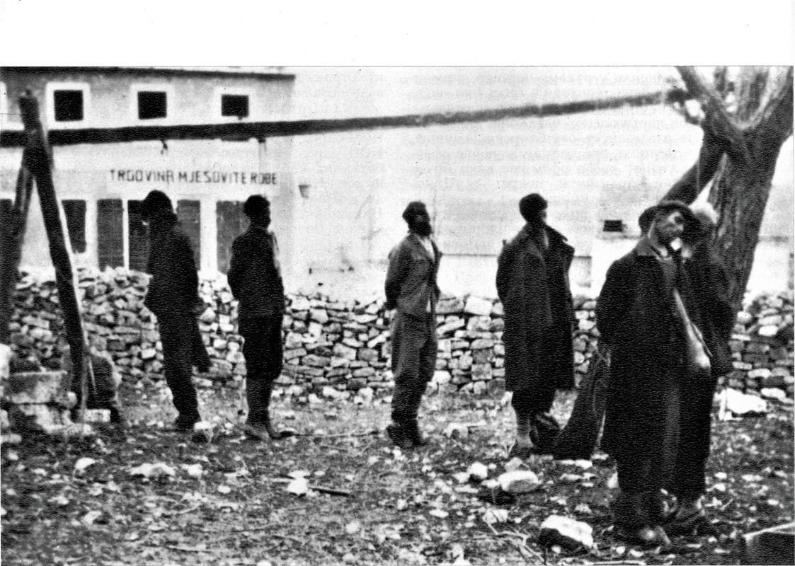 Grupa_pripadnika_NOP-a_obešenih_u_Grahovu_od_italijanskih_fašističkih_vojnika_i_četnika