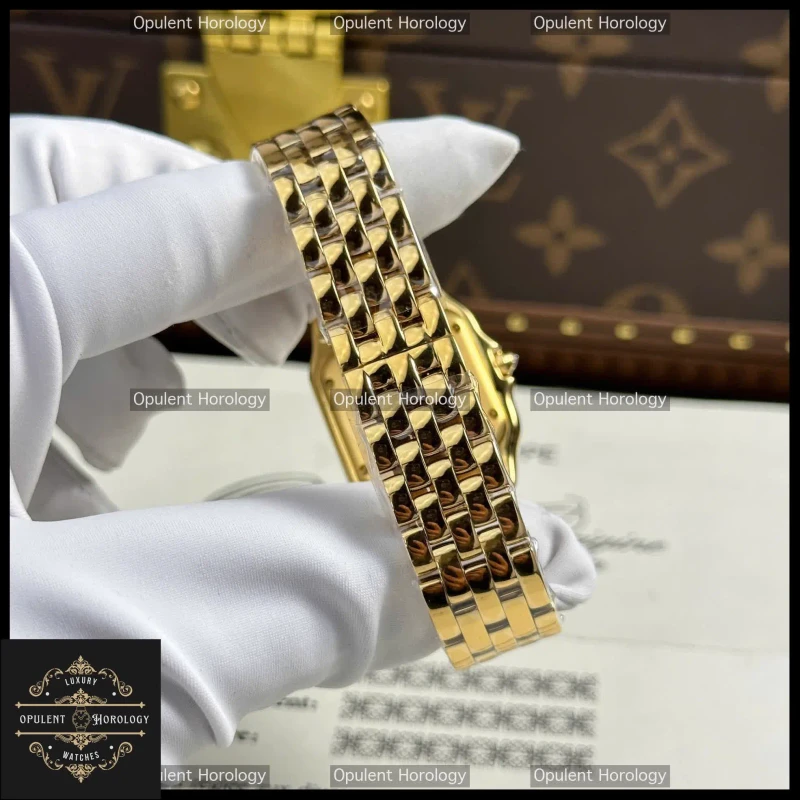 Cartier Panthère Replica Women's 27x36mm Gold Plated White Dial