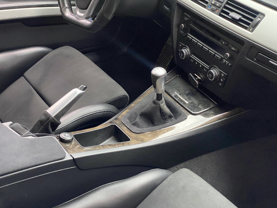 D0985398-3D4E-406C-9B1C-C3F7B5B5AFB7