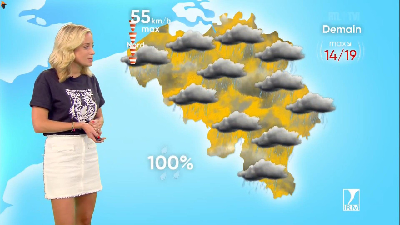 Emilie Dupuis 250821.mp4_snapshot_02.34_[2021.08.25_15.51.28]