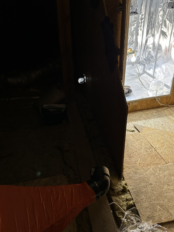 C3089CA4-8C8F-411E-8C99-5EC3EE9C1884