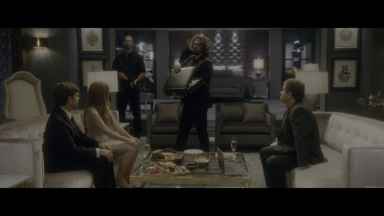 isla-fisher-keeping-up-with-the-joneses-4k-caps-35