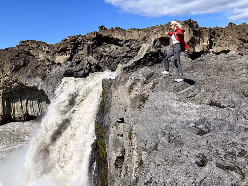ISLANDIA, 21 DÍAS EN UN 2º VIAJE A LA TIERRA DEL HIELO Y FUEGO - Blogs de Islandia - 9/07/2025 REPETIMOS GODAFOSS ,ALDEYJARFOSS, PERÍMETRO DEL MYVATN Y GRJOTAGJA (17)