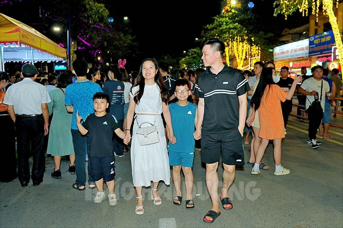 chợ đêm bạch đằng tp hải dương