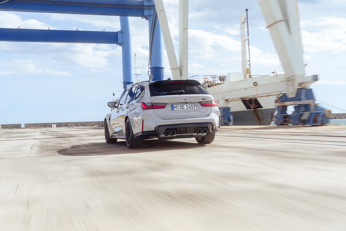 P90468118_highRes_the-first-ever-bmw-m