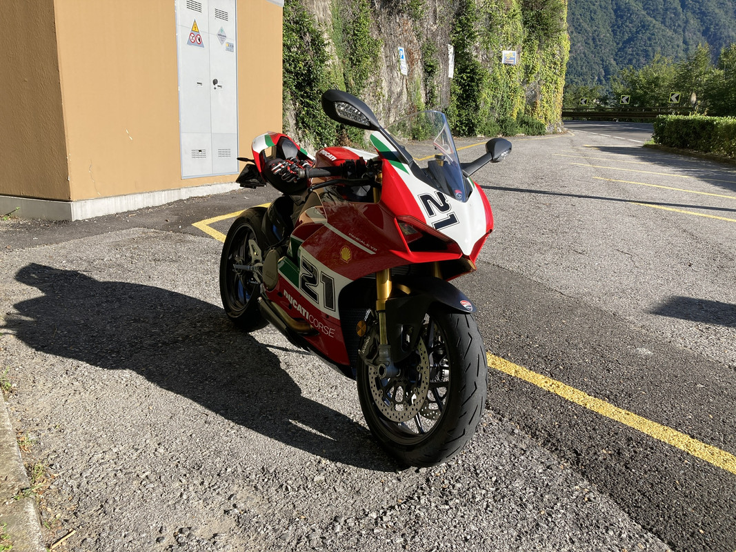 A15CD9E8-5120-4B97-BF9B-1FA55CF2B701