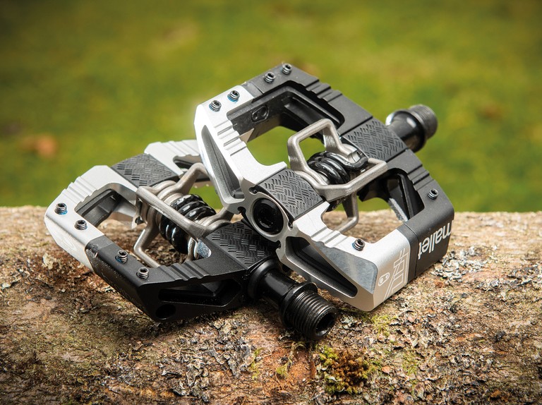 Enduro clipless pedals & shoes - Coming back to the dark side? -  Singletrack World Magazine September 7, 2022