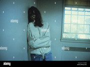 verrat-an-julie-roy-betrayal-szenenbild-D1MHJB