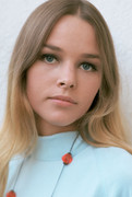 michelle-phillips-b15