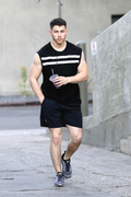 Nick-Jonas-superficial-guys-32