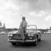 Britt-Ekland-md02