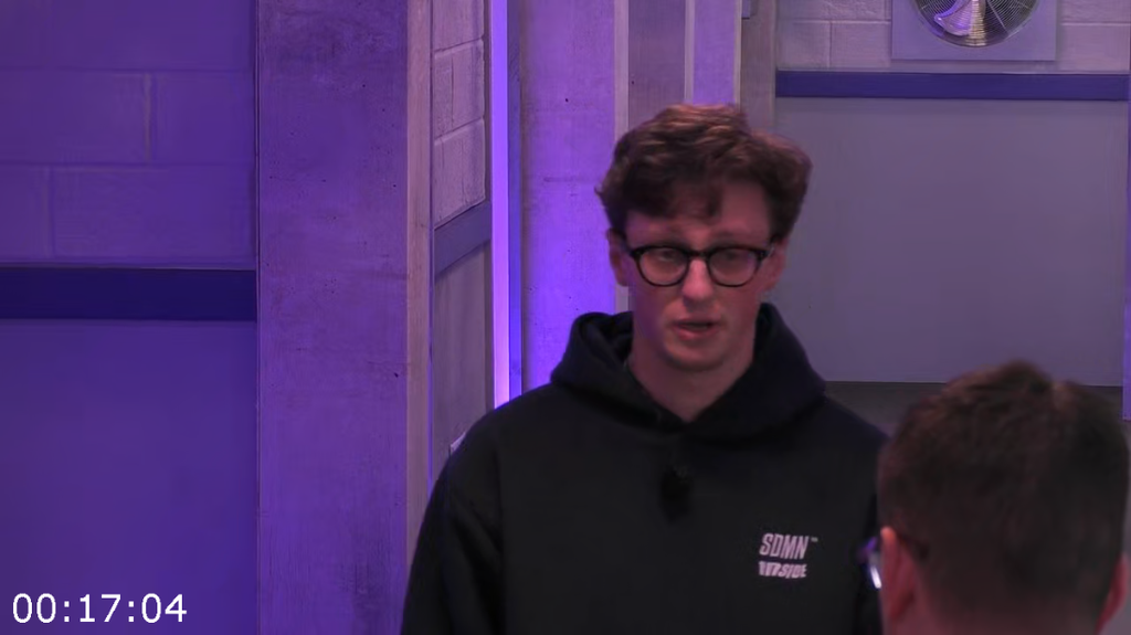 [Image: tak78cg0iz6q.png]