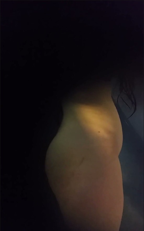 [Image: Voyeur17145102806.jpg]