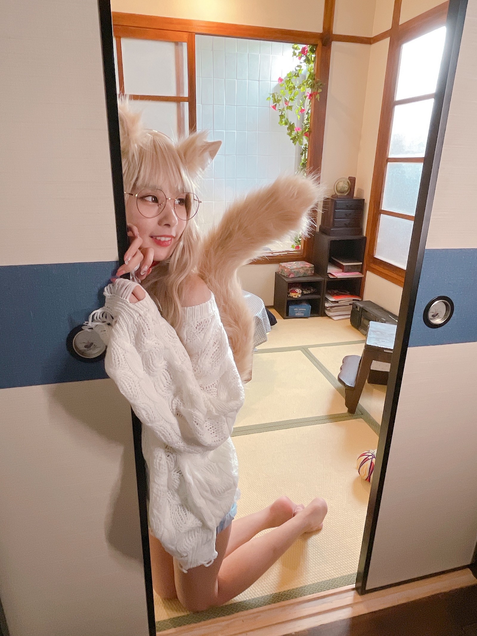 泥泥汝 猫女 主题 Cosplay 写真＋视频合集｜高质量图集（372P｜12V｜1.09GB）插图2